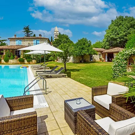 Glicinia - Kst145 By Interhome * Babici